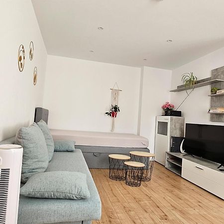 Schoene Ferienwohnung 54 M², Zentrumsnah, Kingbett Ерфурт Екстер'єр фото