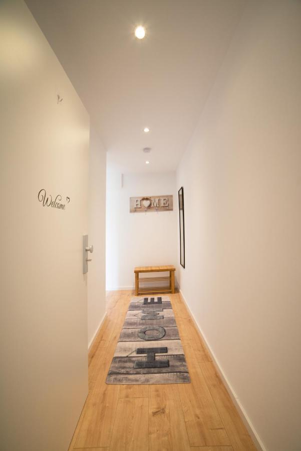 Schoene Ferienwohnung 54 M², Zentrumsnah, Kingbett Ерфурт Екстер'єр фото