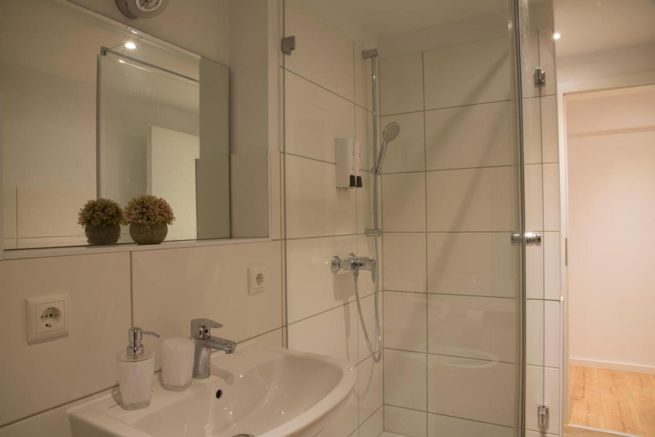 Schoene Ferienwohnung 54 M², Zentrumsnah, Kingbett Ерфурт Екстер'єр фото