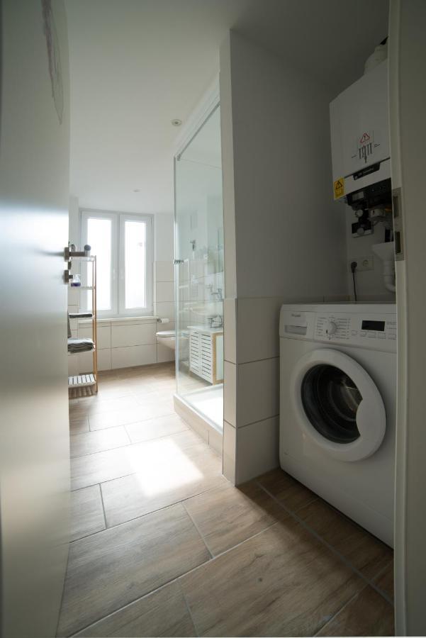 Schoene Ferienwohnung 54 M², Zentrumsnah, Kingbett Ерфурт Екстер'єр фото