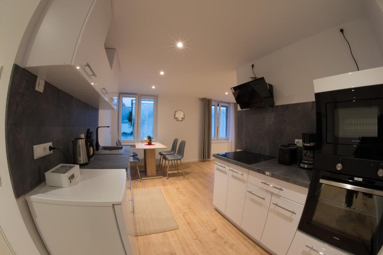 Schoene Ferienwohnung 54 M², Zentrumsnah, Kingbett Ерфурт Екстер'єр фото