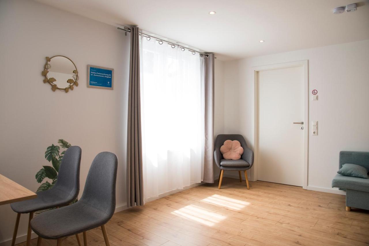 Schoene Ferienwohnung 54 M², Zentrumsnah, Kingbett Ерфурт Екстер'єр фото