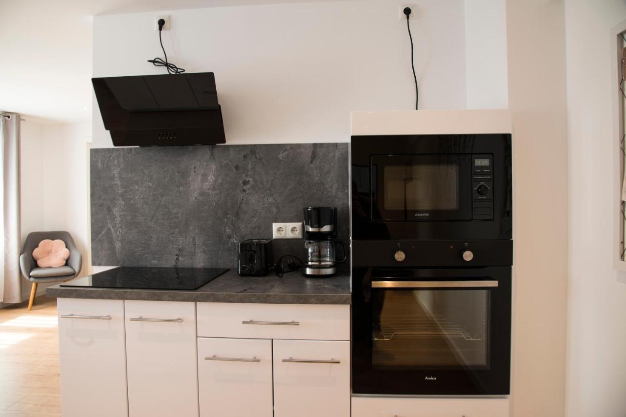 Schoene Ferienwohnung 54 M², Zentrumsnah, Kingbett Ерфурт Екстер'єр фото
