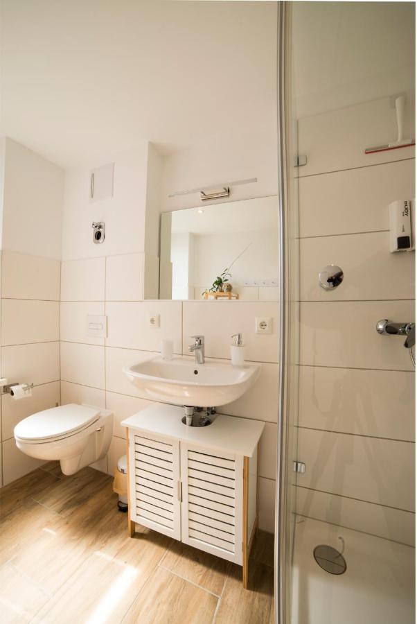 Schoene Ferienwohnung 54 M², Zentrumsnah, Kingbett Ерфурт Екстер'єр фото