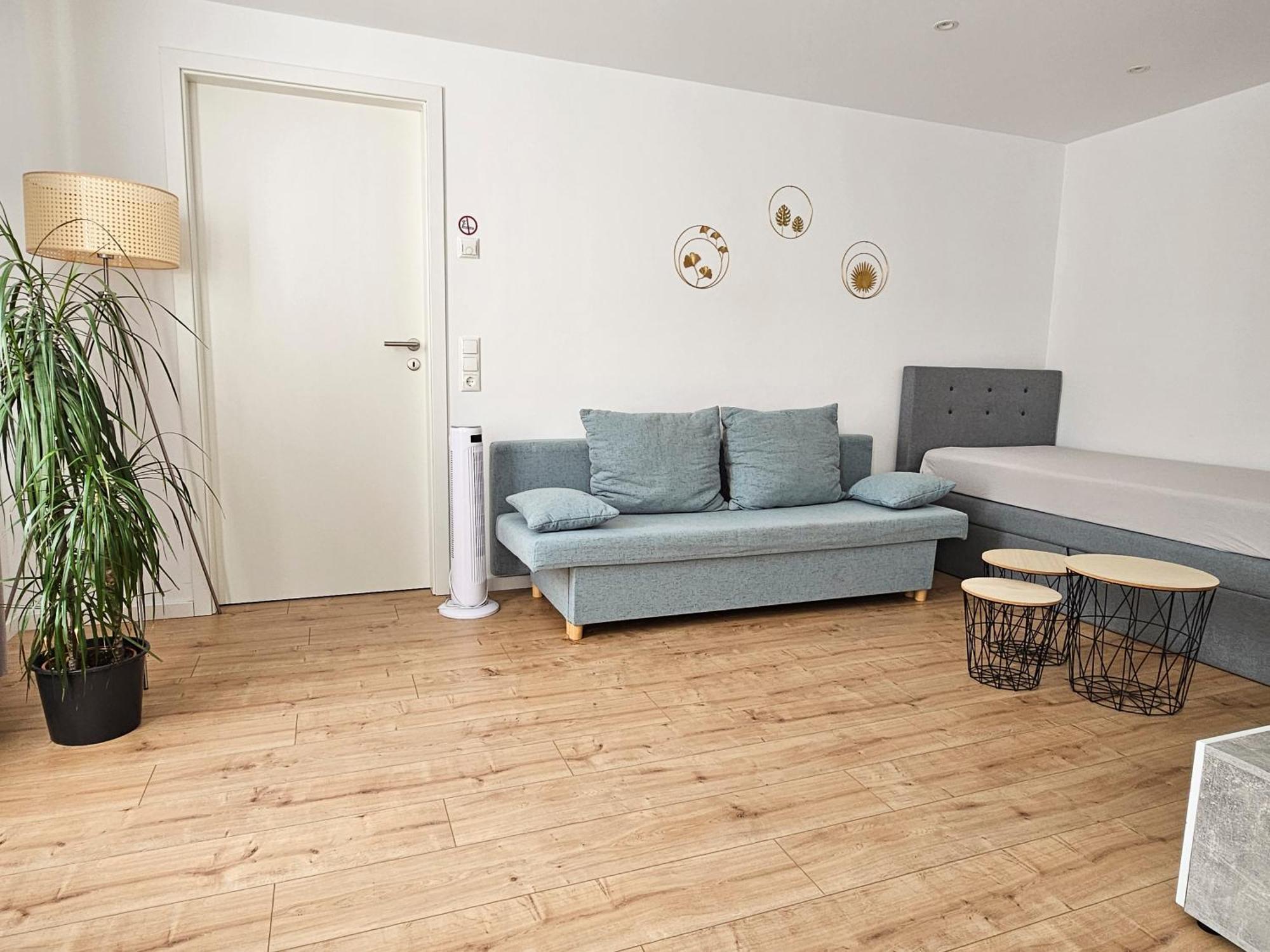 Schoene Ferienwohnung 54 M², Zentrumsnah, Kingbett Ерфурт Екстер'єр фото